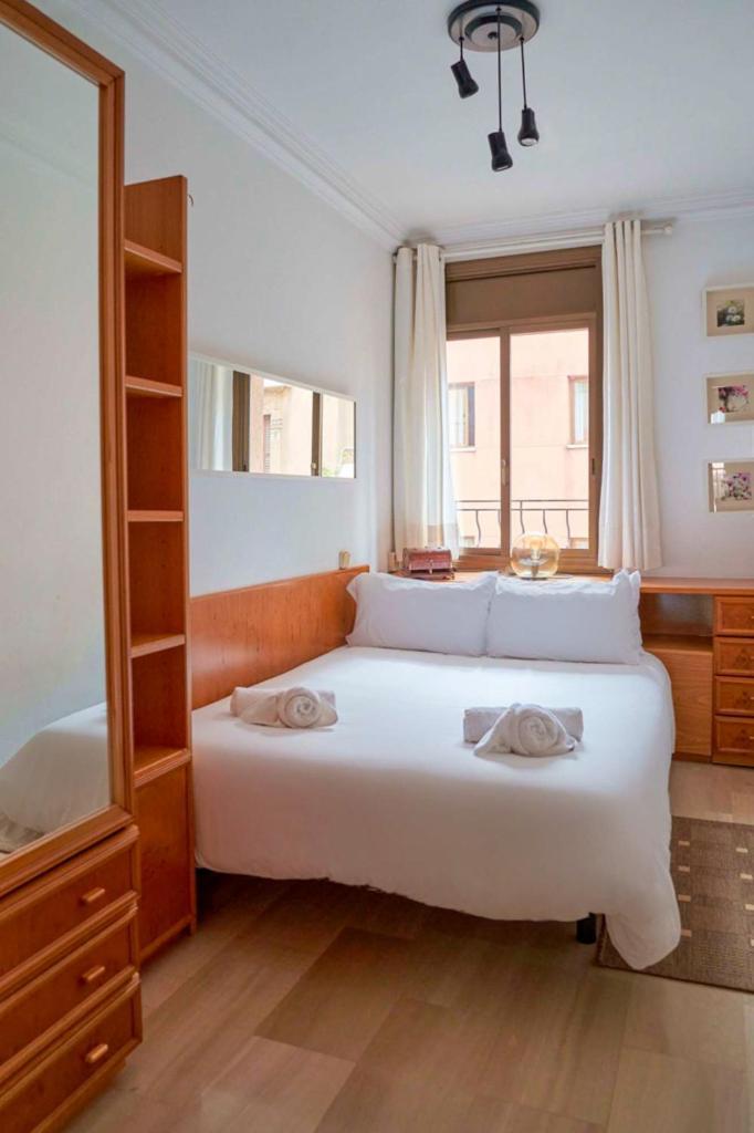 Stay U-Nique House Torre Damians Барселона Екстериор снимка